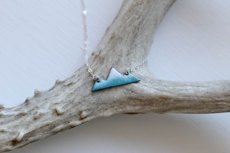 ENAMELED MOUNTAIN PENDANT NECKLACE - Powderaddicts