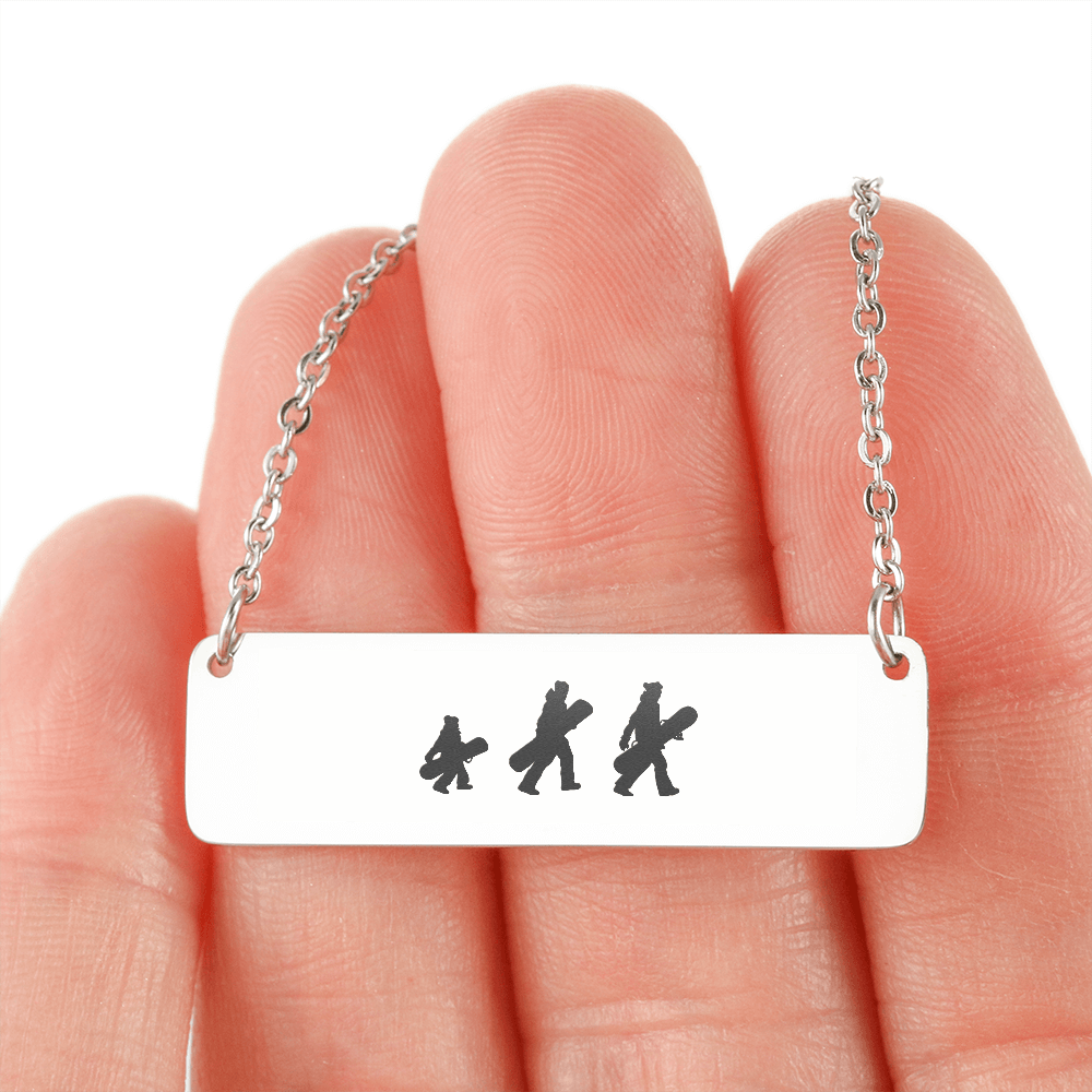 RIDING FAMILY - 1 Mom, 1 Dad, 1 Child | PERSONALIZED BAR PENDANT NECKLACE - Powderaddicts