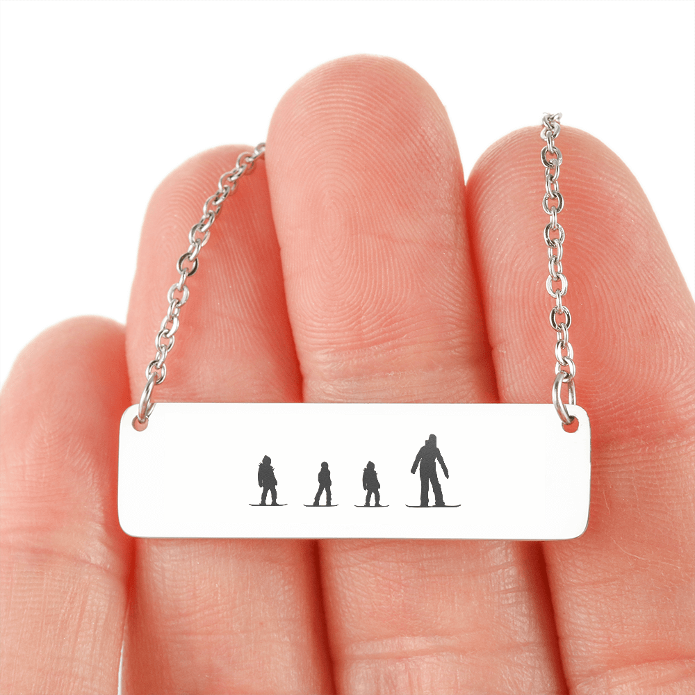 RIDING FAMILY - 1 Mom, 3 Children | PERSONALIZED BAR PENDANT NECKLACE - Powderaddicts